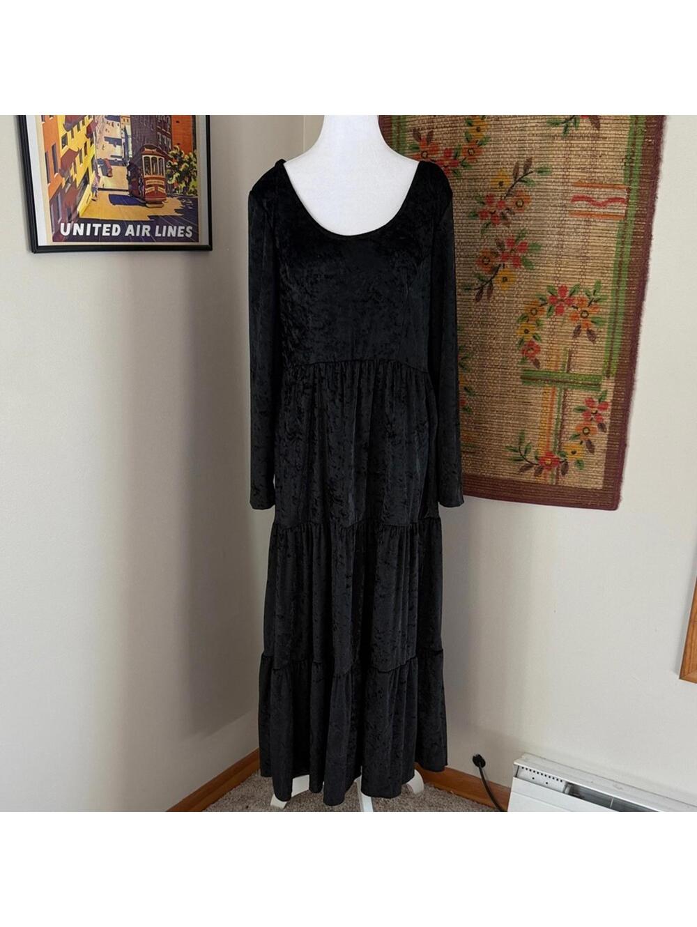 Vintage Velvet Tiered Long Sleeve Maxi Dress